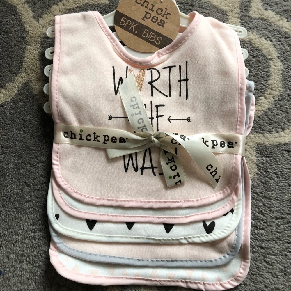 Set of new chick pea bibs